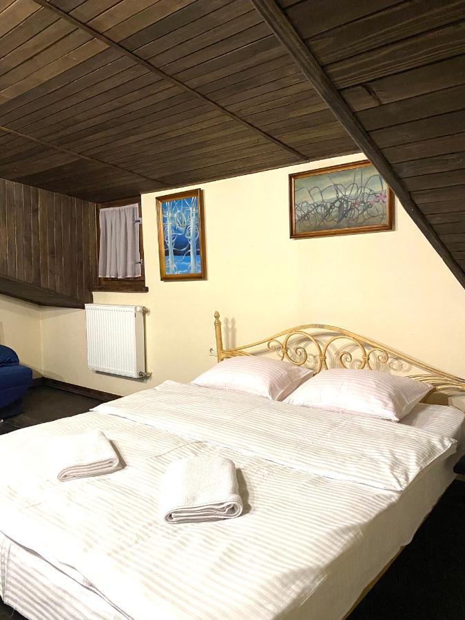 Квартира В Центрі На Вулиці Лесі Українки 19 Lviv Eksteriør bilde