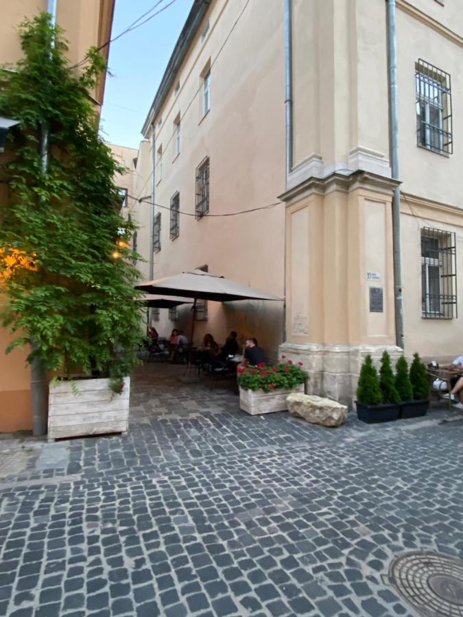 Квартира В Центрі На Вулиці Лесі Українки 19 Lviv Eksteriør bilde