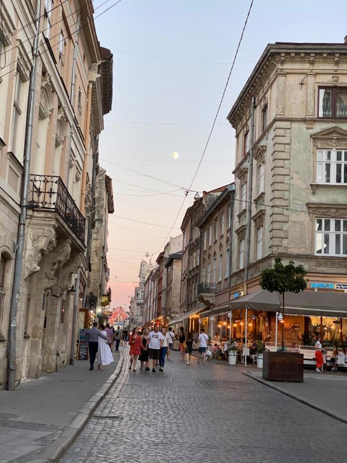 Квартира В Центрі На Вулиці Лесі Українки 19 Lviv Eksteriør bilde